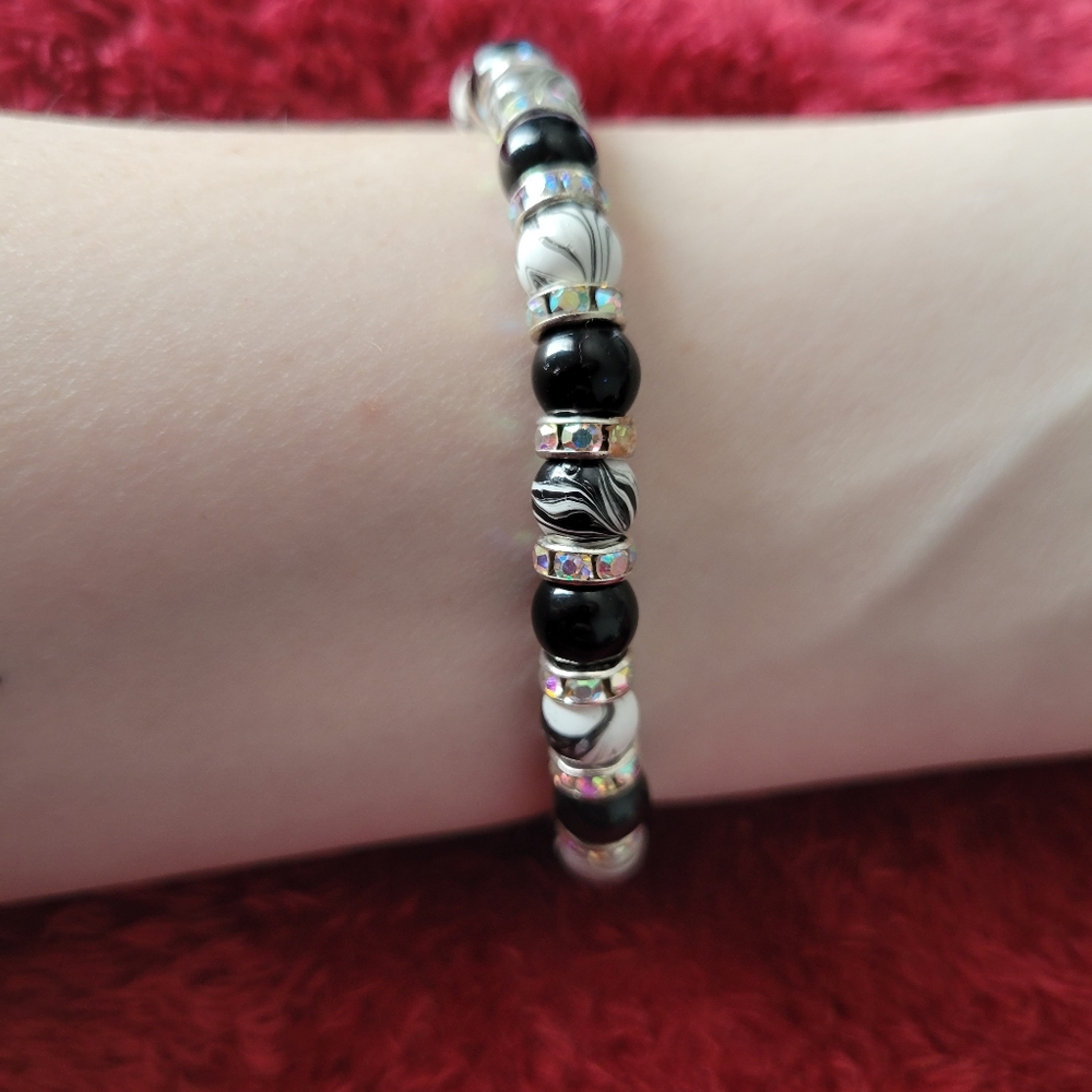 Handmade bracelet - Picture 4 of 4